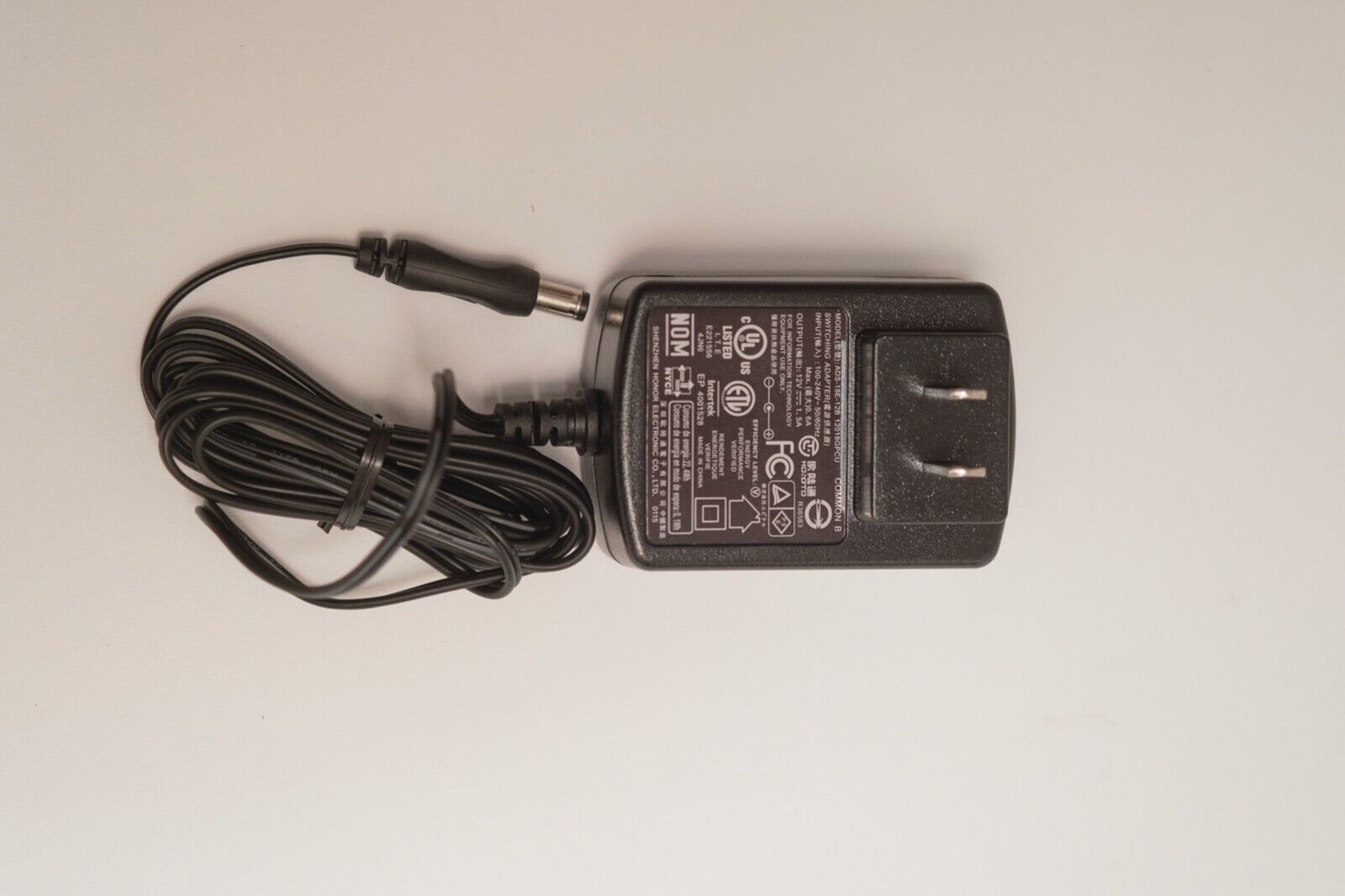 ADS-18E-12B AC Adapter Power Supply Switching Adapter Laptop or Hard drive OB